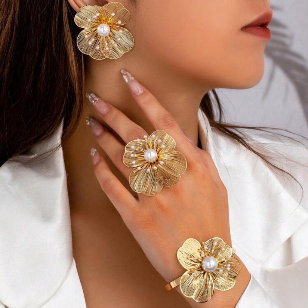 New Three Piece Ring Bracelet And Earrings Set